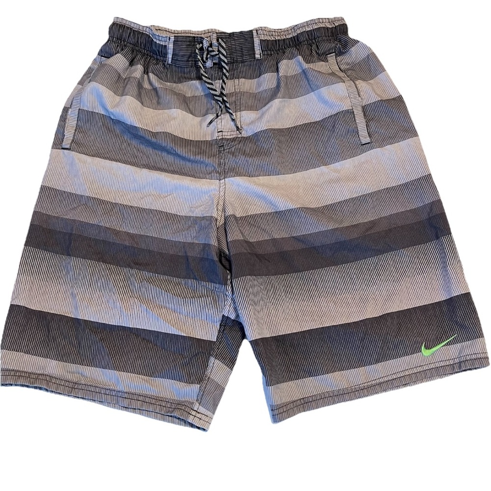Nike Board Shorts Swim Trunks Medium Gray Pockets Lined Embroidered Swoosh